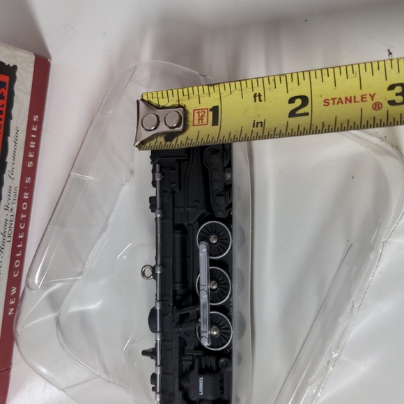 Lionel Train Hallmark Ornament IOB - Picture 9 of 9